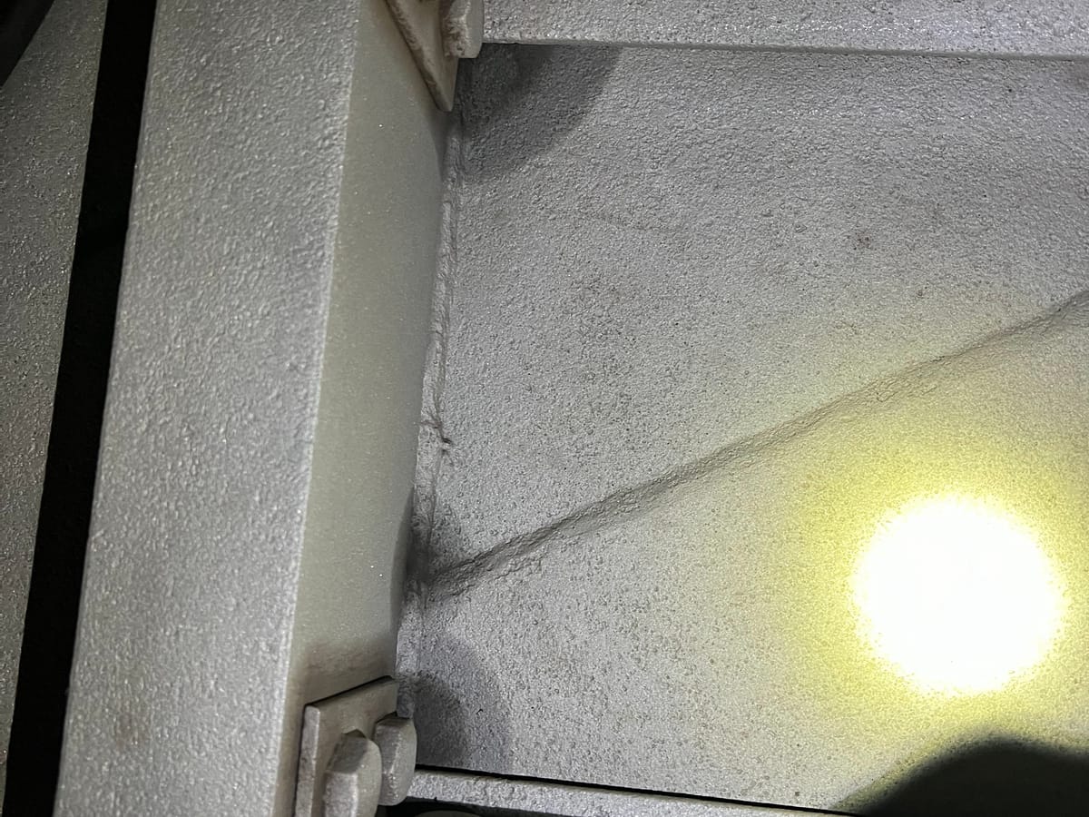 Oil contamination on a freshly blasted steel surface
